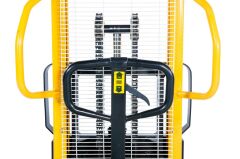 1,5 Ton 160 Cm Manuel İstif Makinesi